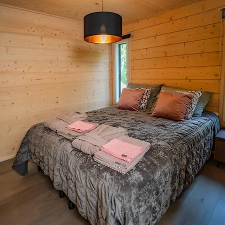Premium Arctic River Rovaniemi
